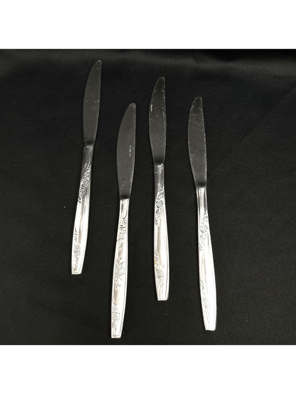 Stainless Korea Flatware Floral Pattern 4pc Dinner Knife